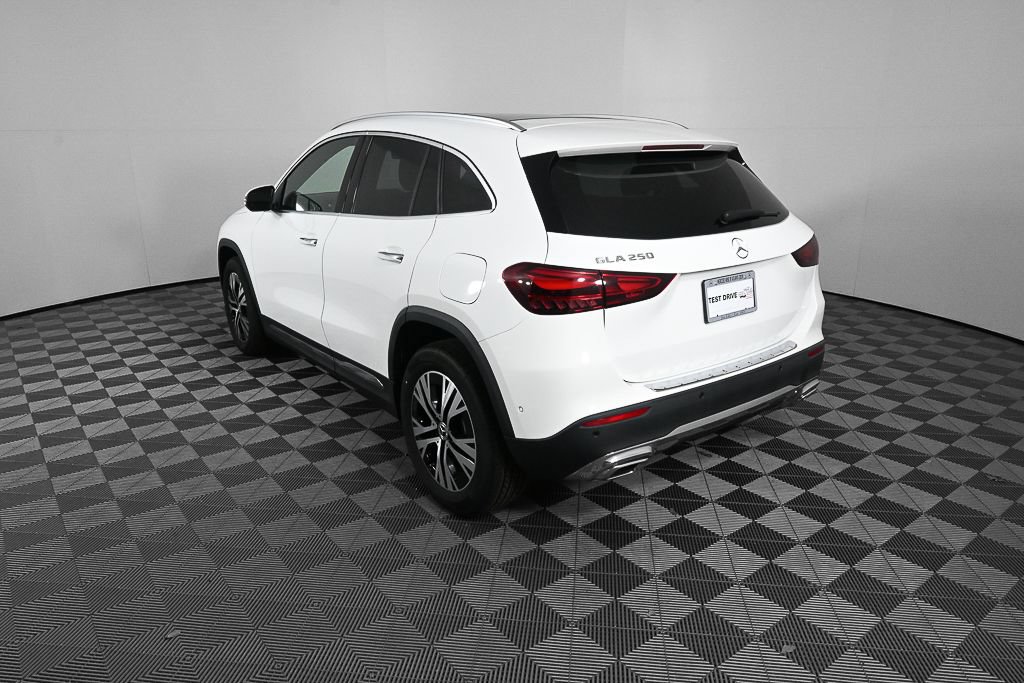 Certified 2026 Mercedes-Benz GLA 250 image 4