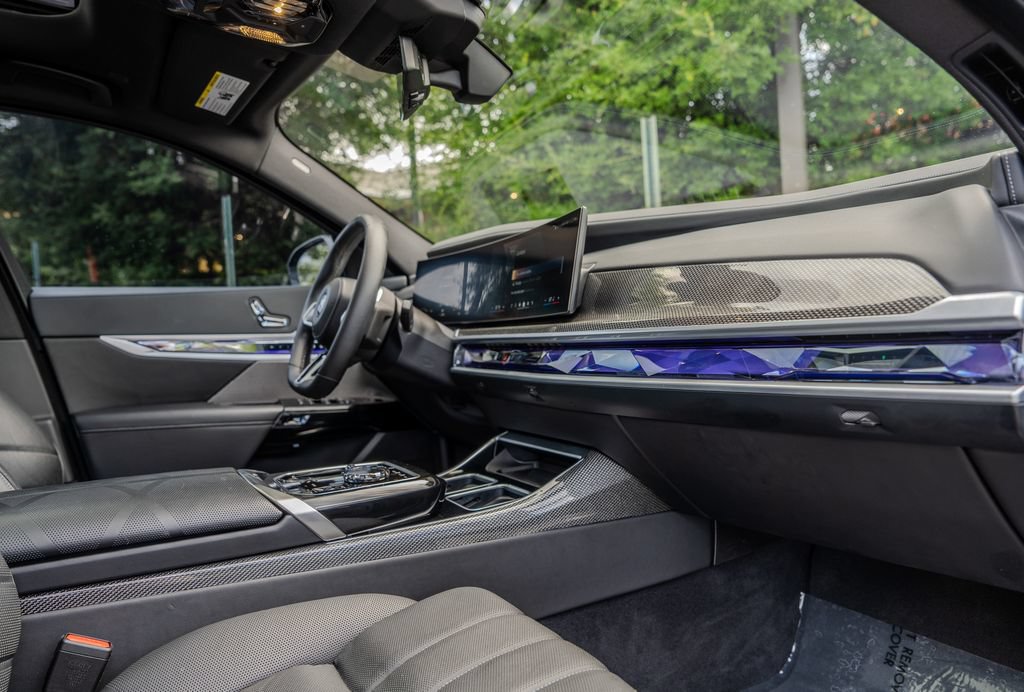 Used 2023 BMW i7 xDrive60 AWD/4WD image 24