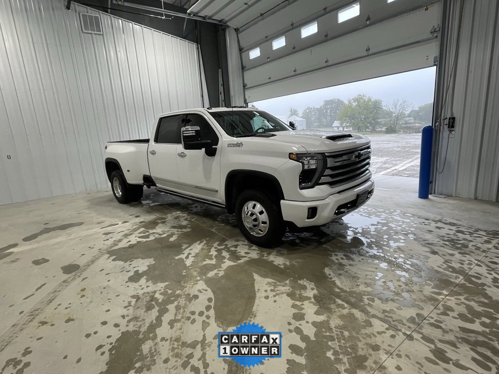 Used 2025 Chevrolet Silverado 3500 High Country w/ High Country Premium Package image 17