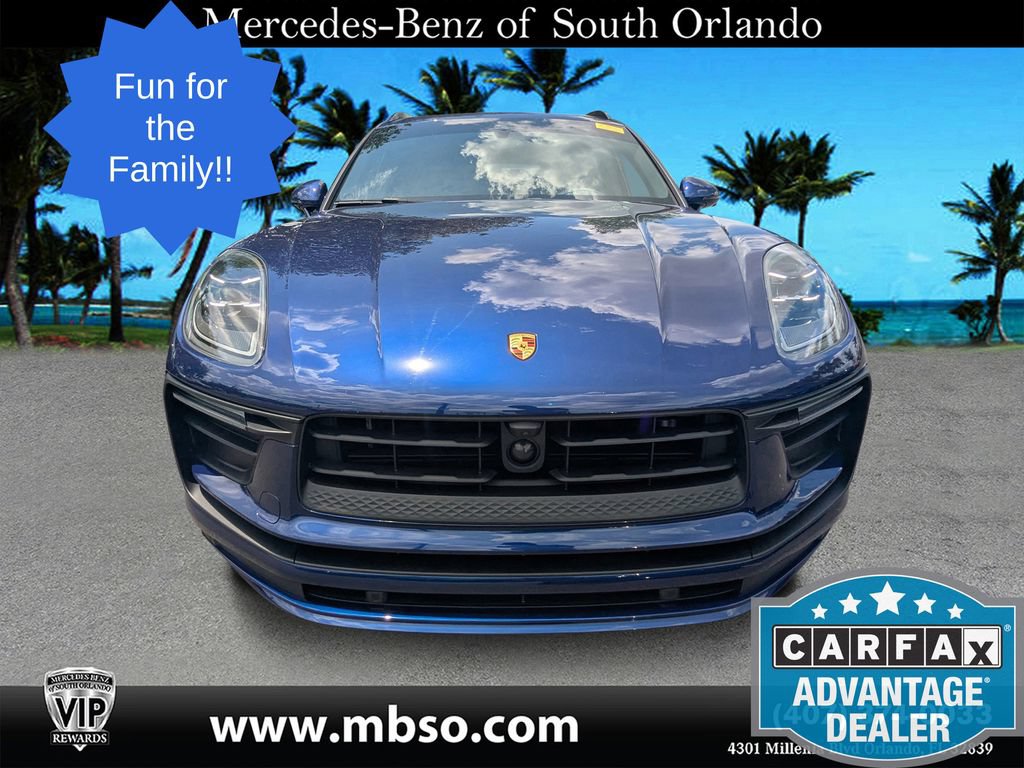 Used 2025 Porsche Macan AWD/4WD image 19