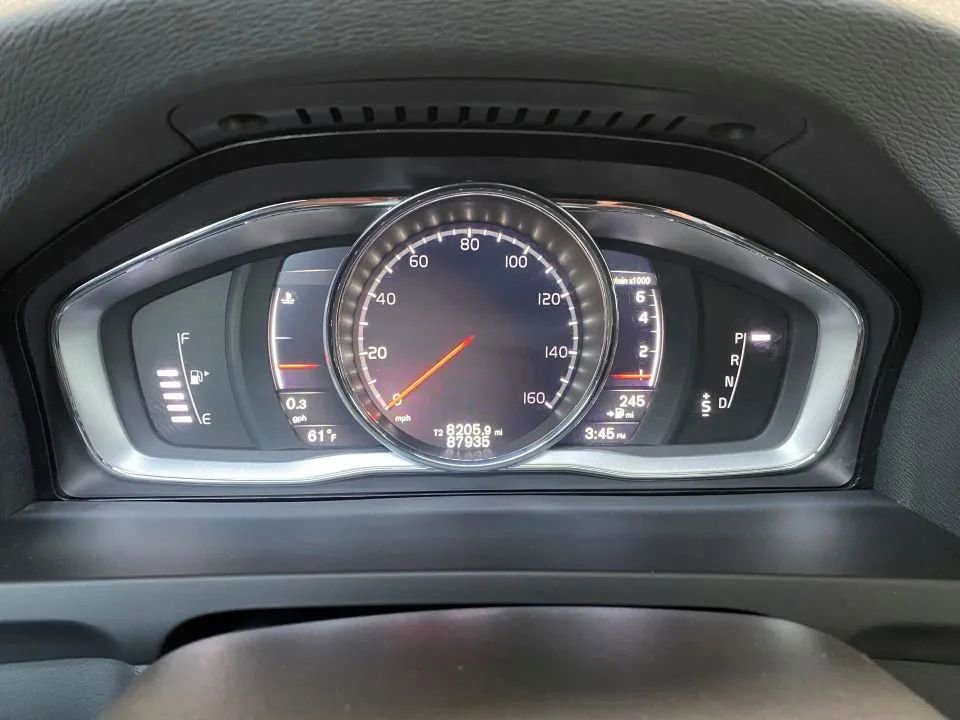 Used 2018 Volvo S60 T5 Inscription image 20