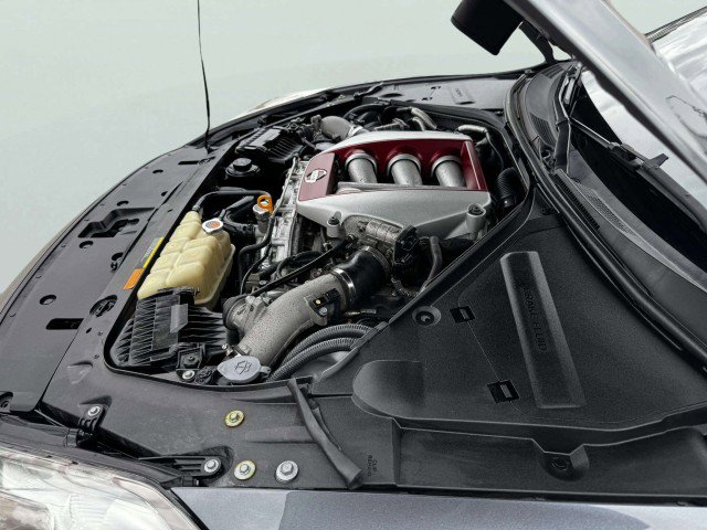 Used 2013 Nissan GT-R Premium image 52