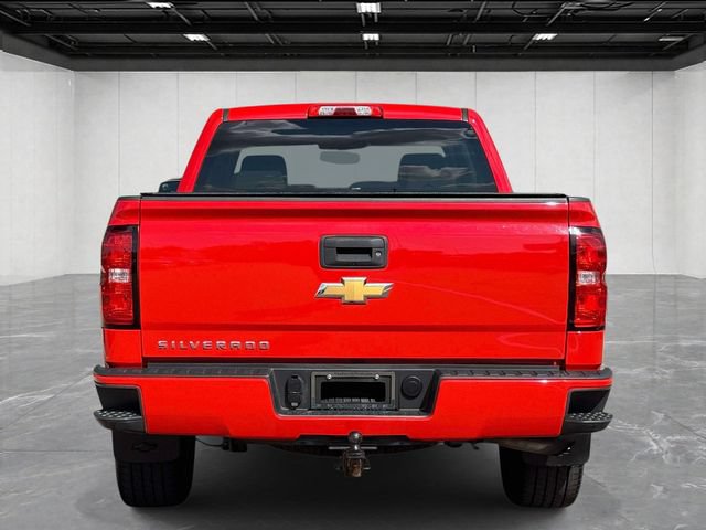 Used 2018 Chevrolet Silverado 1500 Custom w/ Custom Convenience Package AWD/4WD image 6