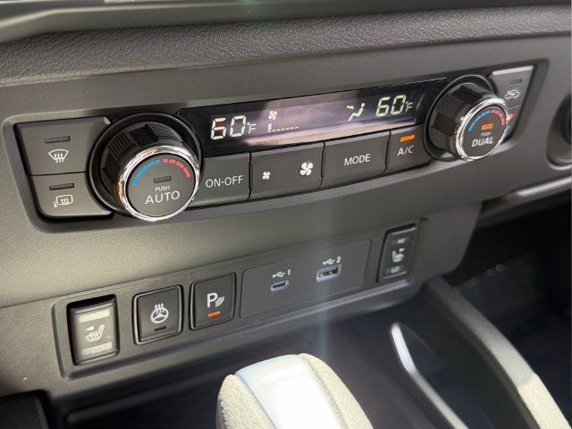 Used 2026 Nissan Frontier SV w/ SV Convenience Package RWD image 24