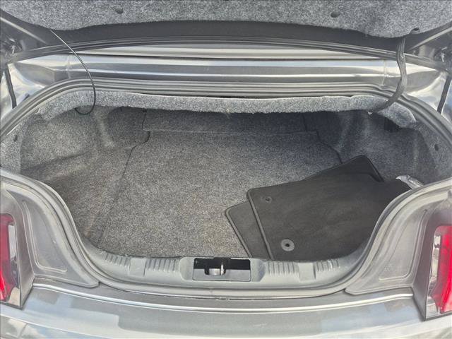 Used 2020 Ford Mustang Premium RWD image 6