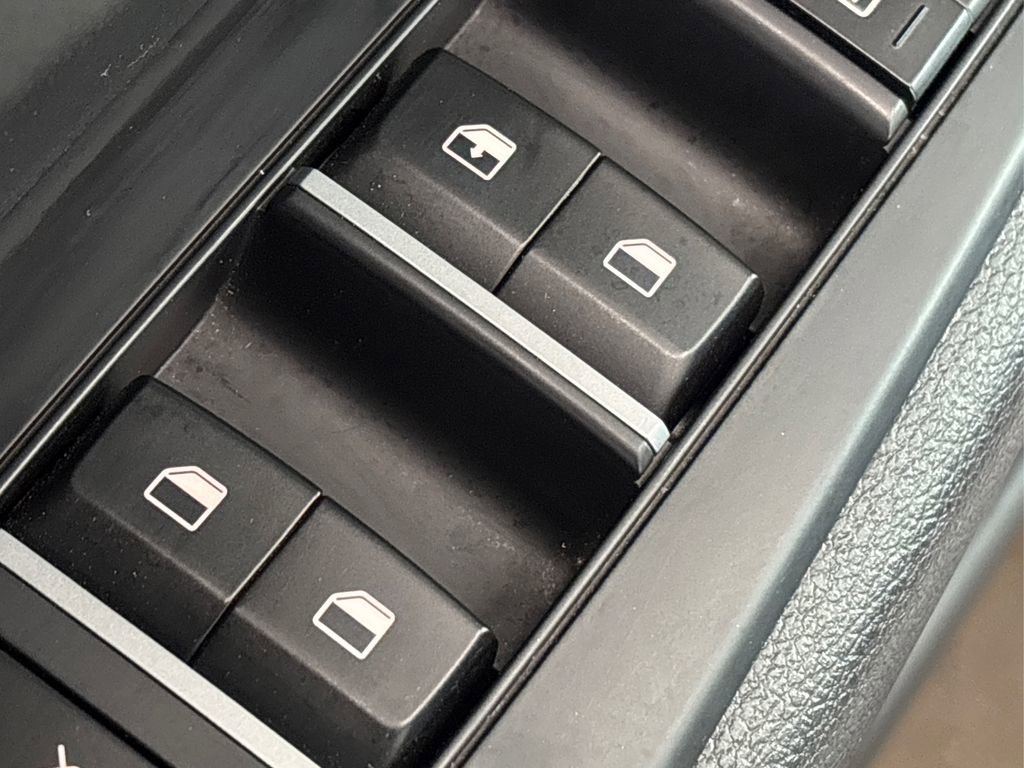 Certified 2023 Kia Forte LXS image 30