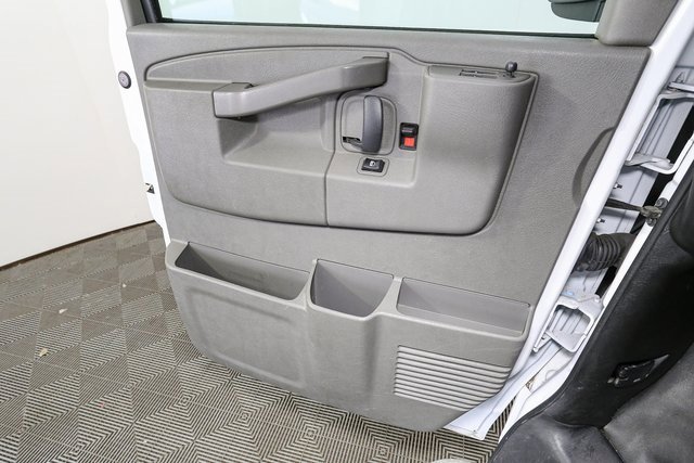 Used 2024 GMC Savana 2500 w/ Driver Convenience Package image 29