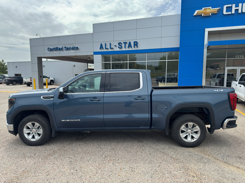 Used 2024 GMC Sierra 1500 SLE AWD/4WD image 3