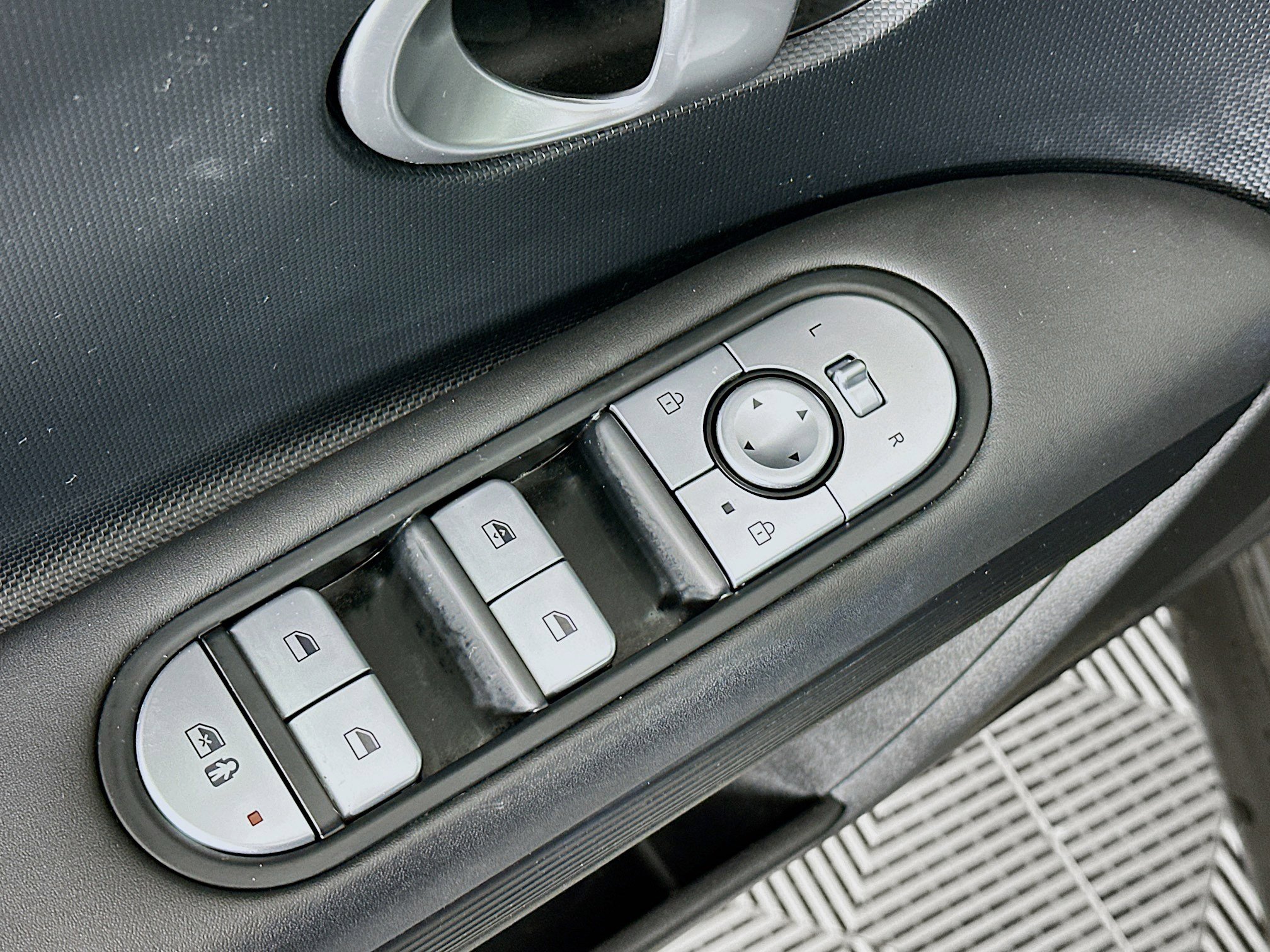 Used 2023 Hyundai Ioniq 5 SE image 15