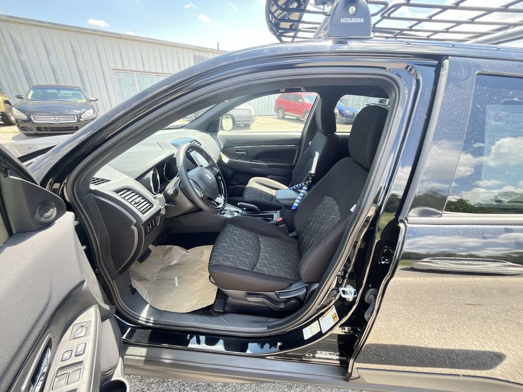 New 2025 Mitsubishi Outlander Sport AWD image 11