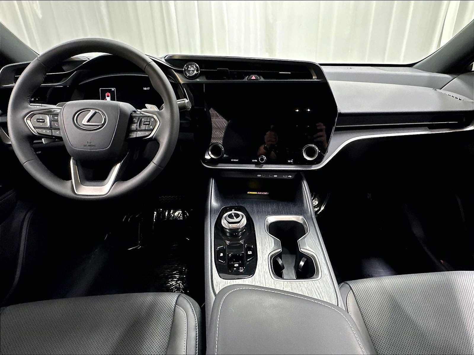 Used 2026 Lexus RZ 350e 2WD w/ Accessory Package (Z1) image 16