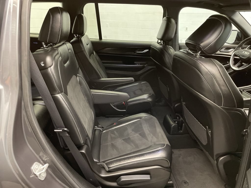Certified 2025 Jeep Grand Cherokee L Altitude AWD/4WD image 25