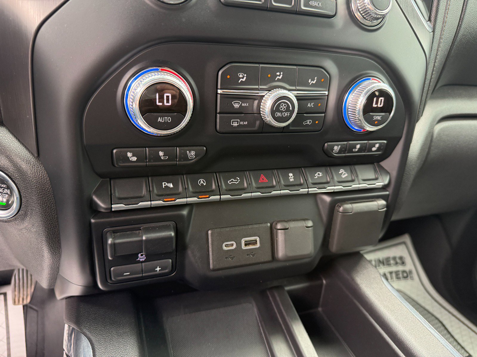 Used 2020 GMC Sierra 1500 AT4 w/ AT4 Premium Package AWD/4WD image 37