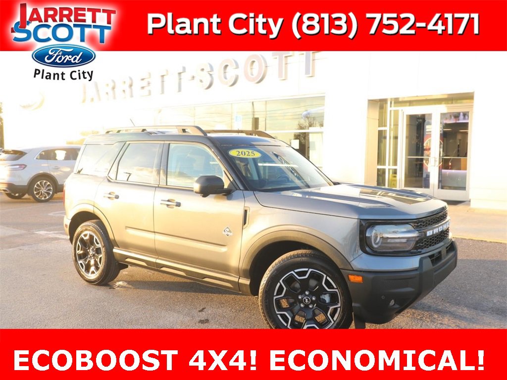 Certified 2025 Ford Bronco Sport Outer Banks w/ Outer Banks Tech Package+ image 2