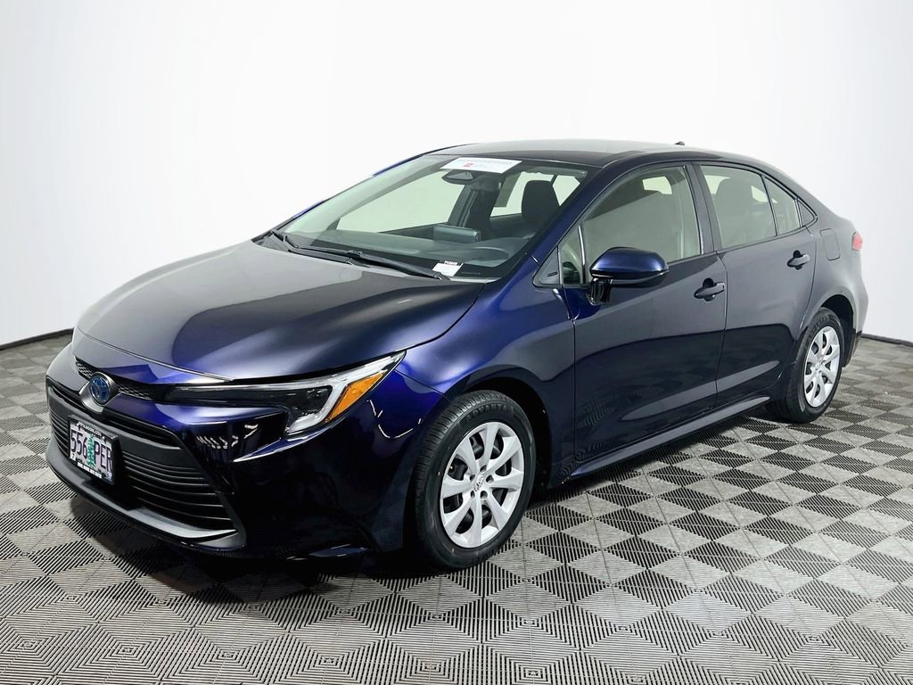 Certified 2023 Toyota Corolla LE FWD image 4