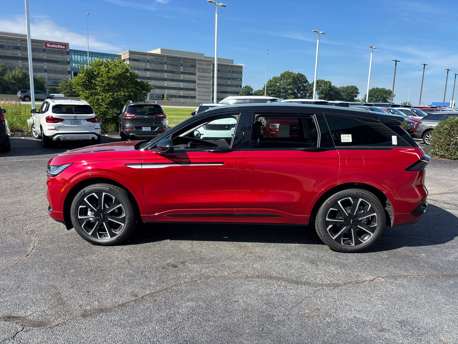New 2026 Lincoln Nautilus Reserve AWD/4WD image 4