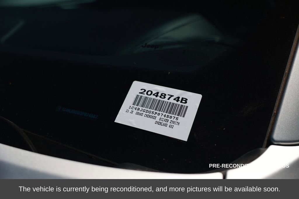 Used 2023 Jeep Grand Cherokee Overland image 40