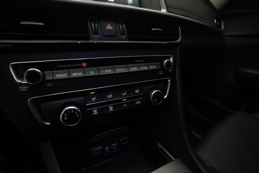 Used 2020 Kia Optima SE FWD image 20