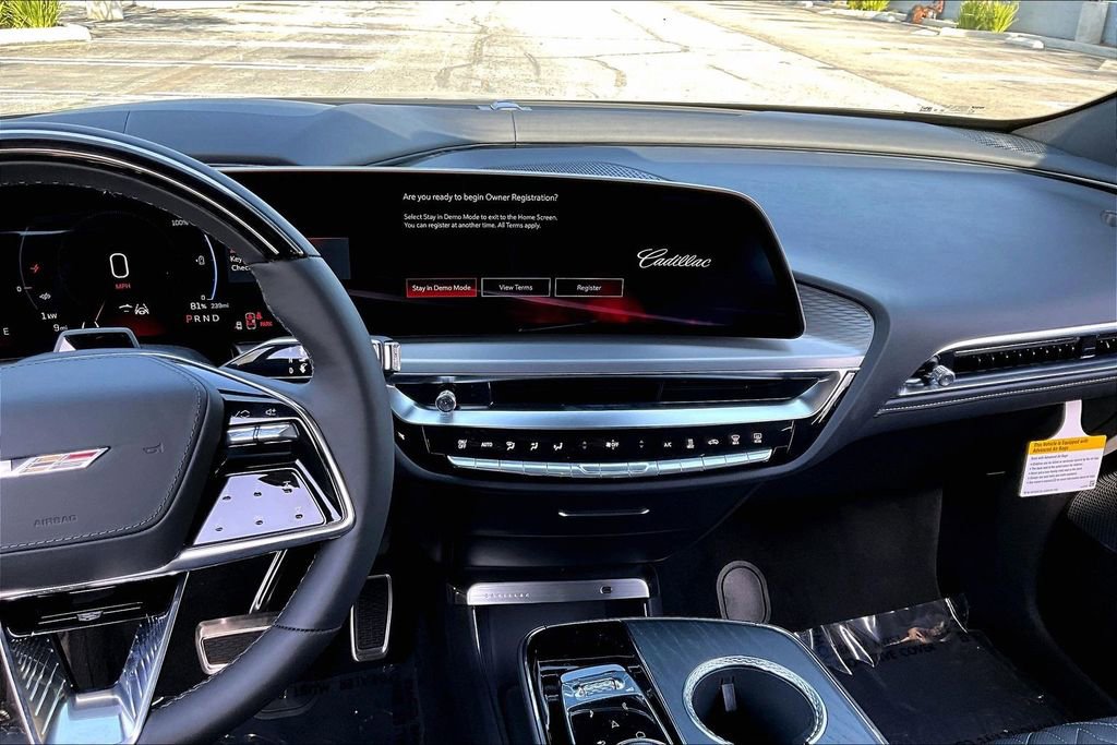 New 2026 Cadillac Lyriq V w/ LPO, Floor Liner Package AWD/4WD image 8