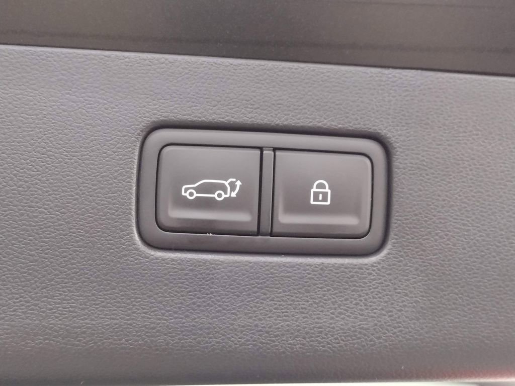 New 2026 Hyundai Ioniq 9 SEL image 16