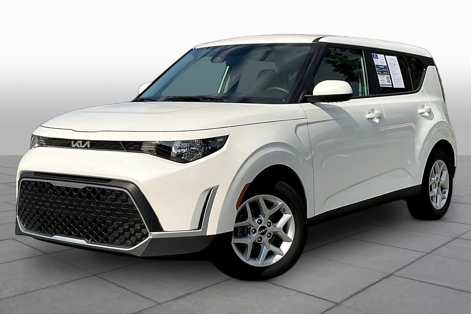 Used 2025 Kia Soul LX w/ LX Technology Package
