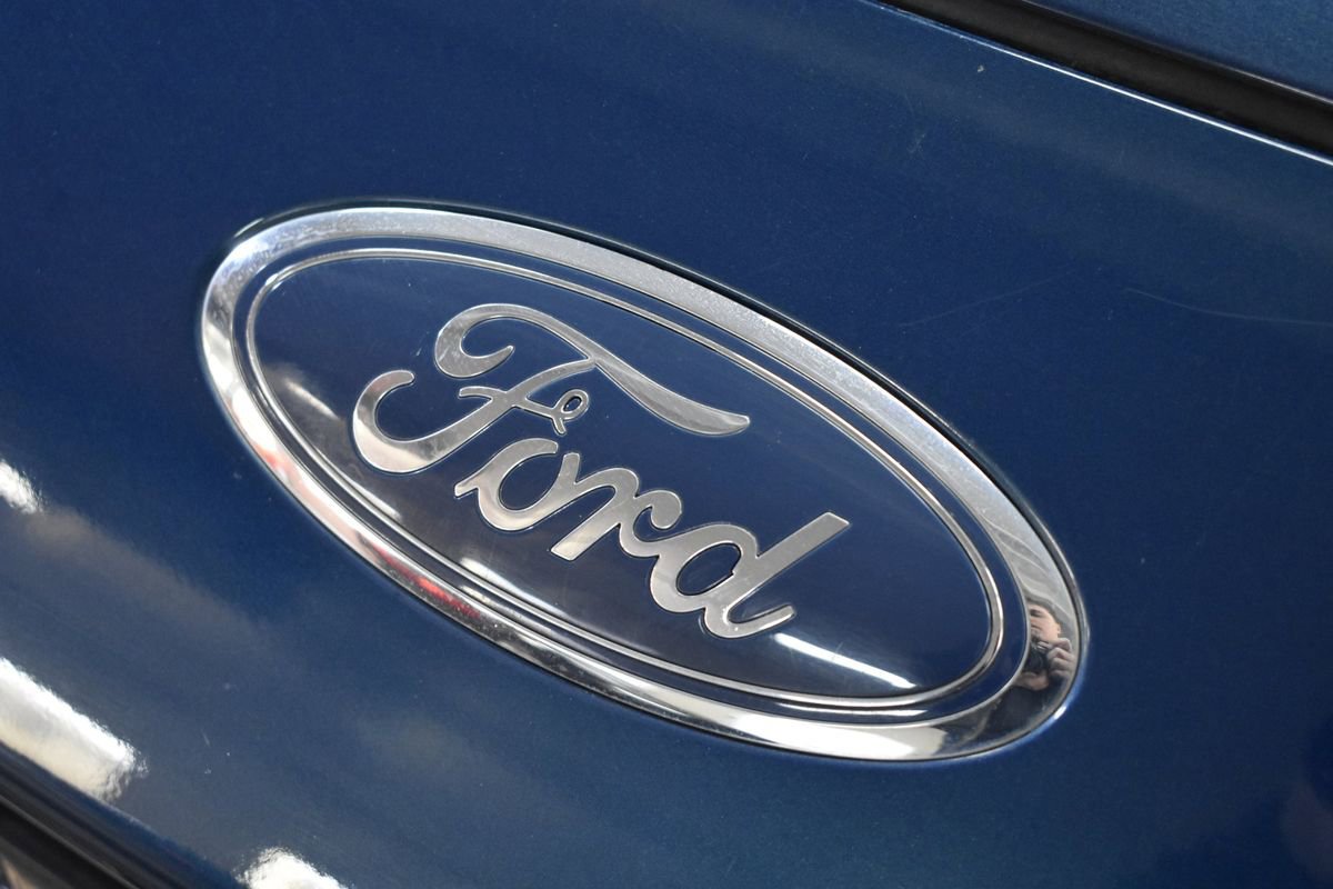 Used 2020 Ford Escape SE image 28