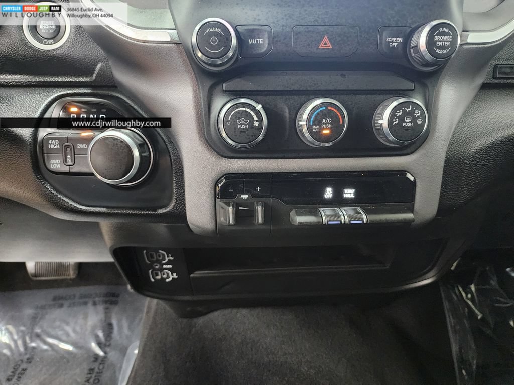 Used 2024 RAM 2500 Big Horn w/ Bed Utility Group AWD/4WD image 19