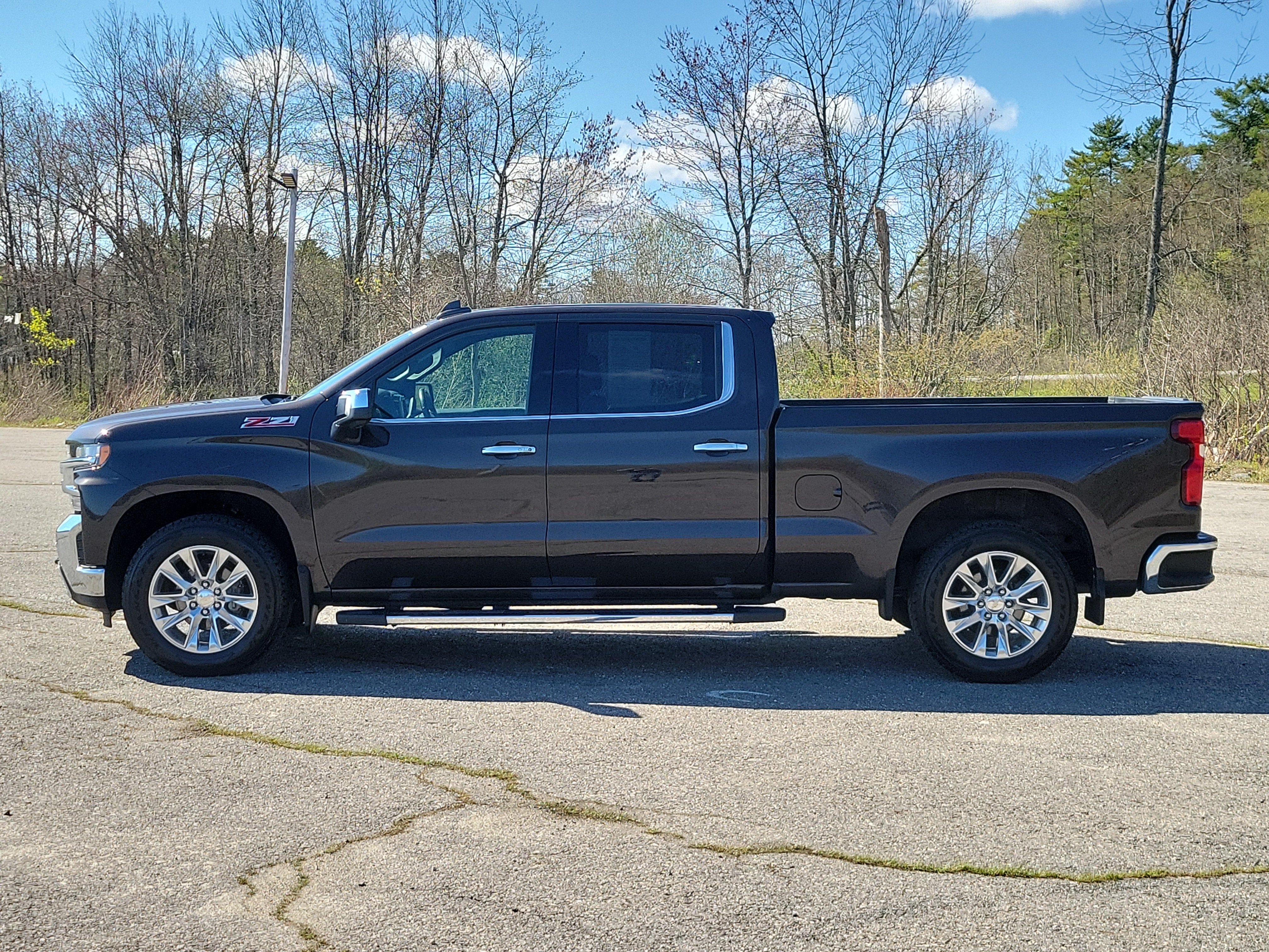 Used 2021 Chevrolet Silverado 1500 LTZ w/ Technology Package AWD/4WD image 8