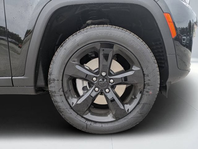 New 2026 Jeep Grand Cherokee L Limited w/ Limited Altitude Package RWD image 11
