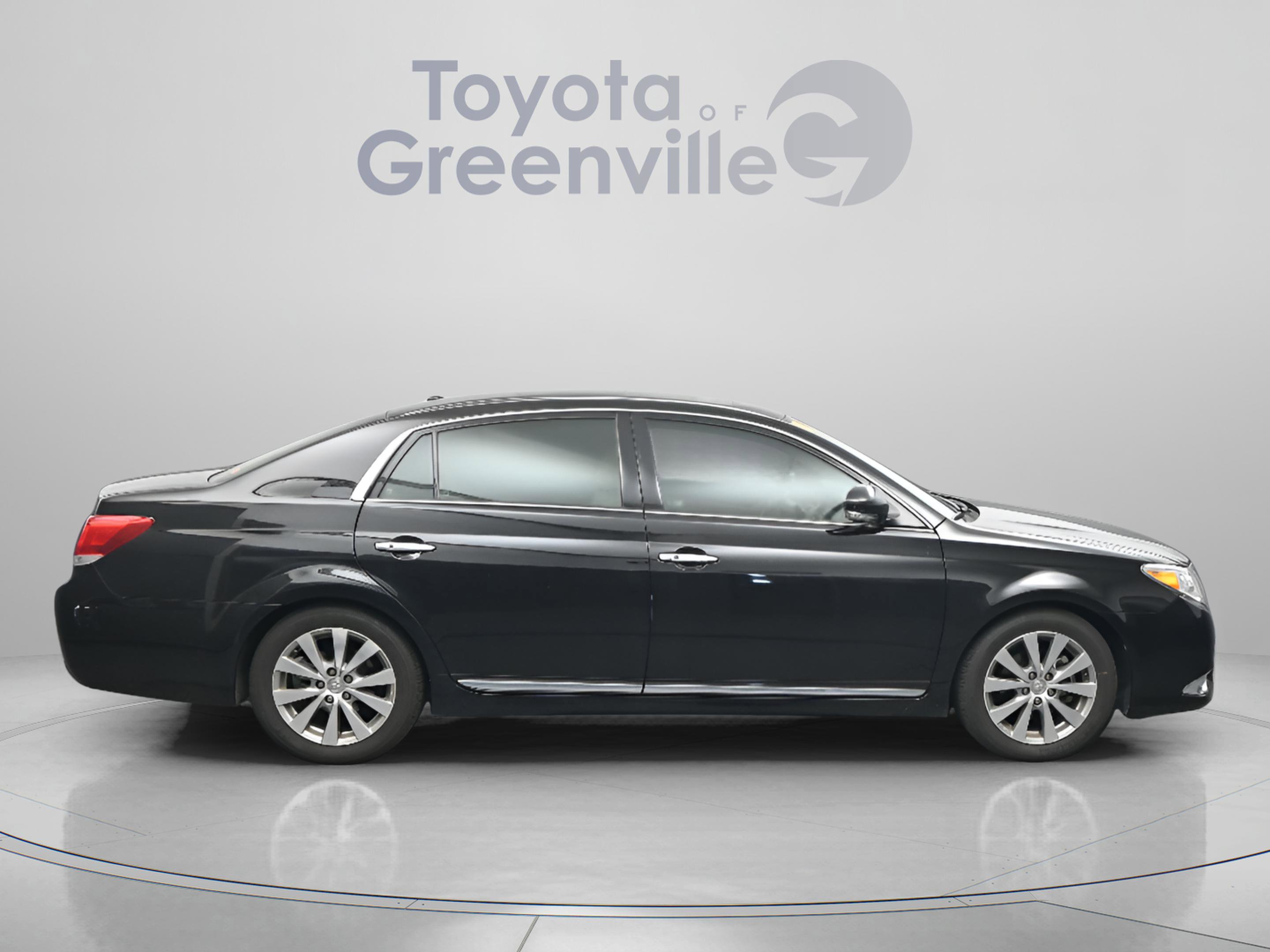 Used 2011 Toyota Avalon Limited FWD image 13