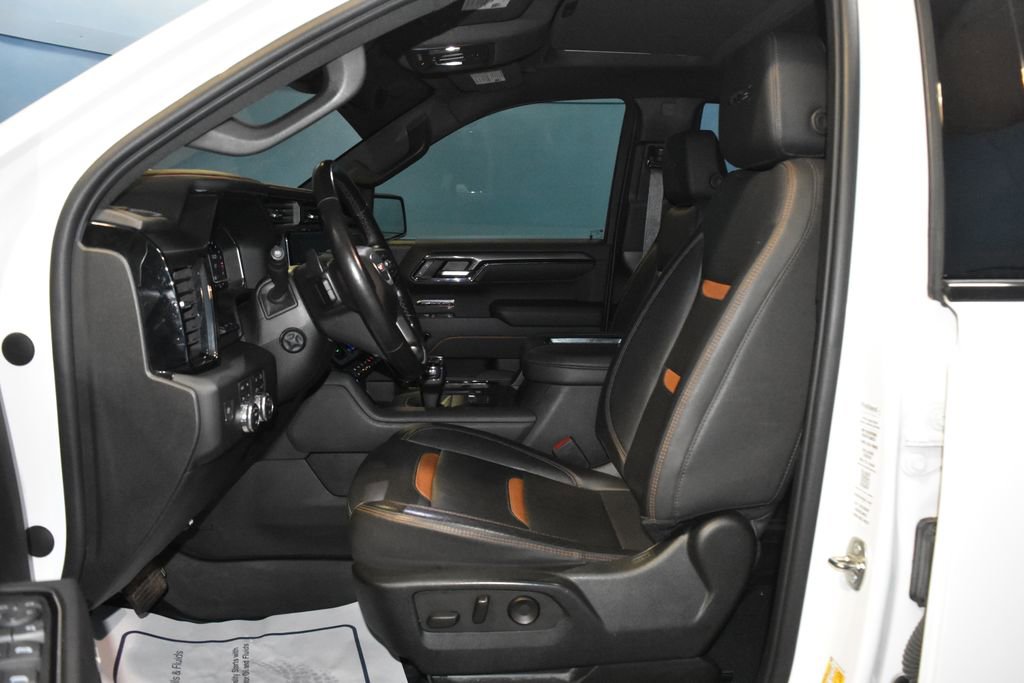 Used 2022 GMC Sierra 1500 AT4 w/ Technology Package image 7