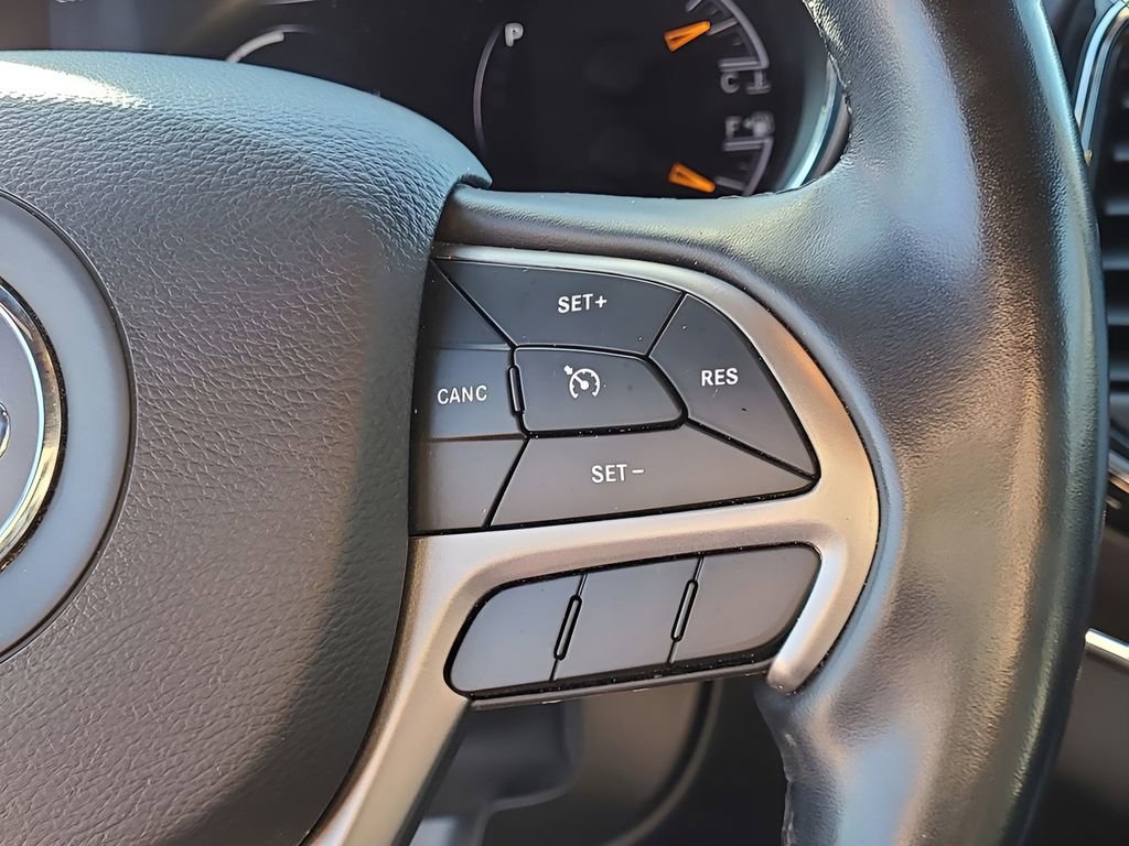 Used 2021 Jeep Grand Cherokee Limited w/ Luxury Group II image 35