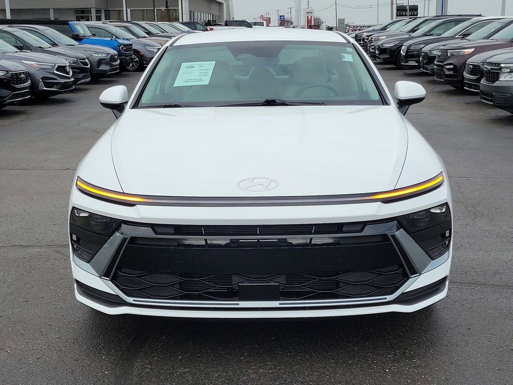 Used 2025 Hyundai Sonata SE video 2