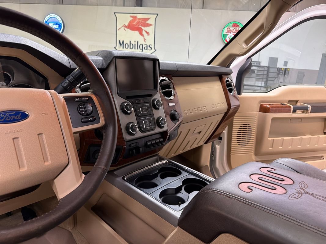 Used 2015 Ford F250 King Ranch w/ FX4 Off-Road Package AWD/4WD image 25