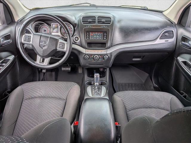 Used 2019 Dodge Journey SE w/ Connectivity Group FWD image 15