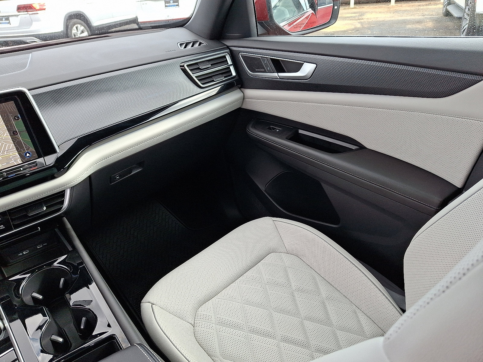 Used 2025 Volkswagen Atlas Cross Sport SEL Premium R-Line image 12