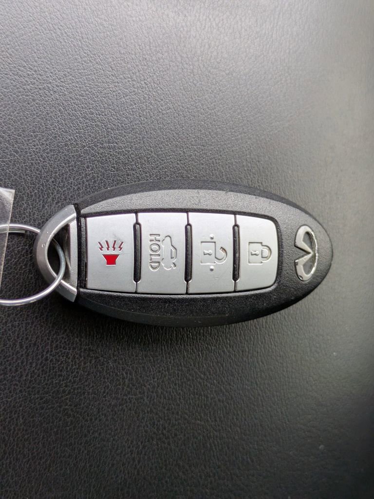 Used 2014 INFINITI Q50 2.0t w/ Moonroof Package image 28