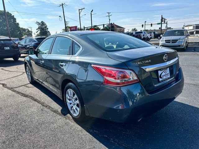 Used 2013 Nissan Altima 2.5 S FWD image 6