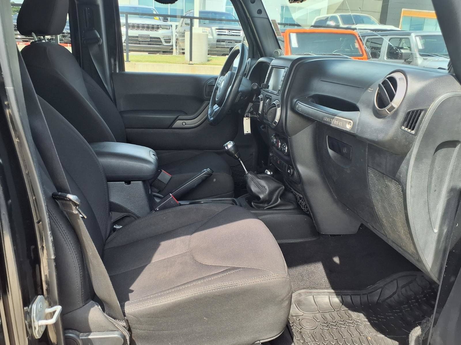 Used 2014 Jeep Wrangler Unlimited Sport AWD/4WD image 19