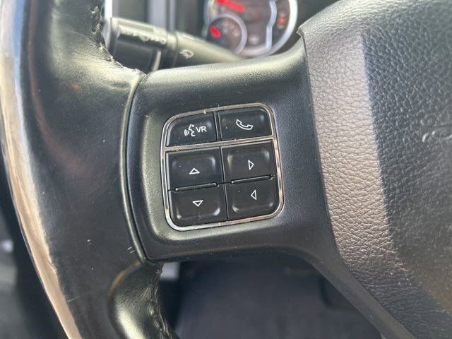 Used 2017 RAM 1500 Classic SLT w/ SLT Plus D￩cor Group AWD/4WD image 17