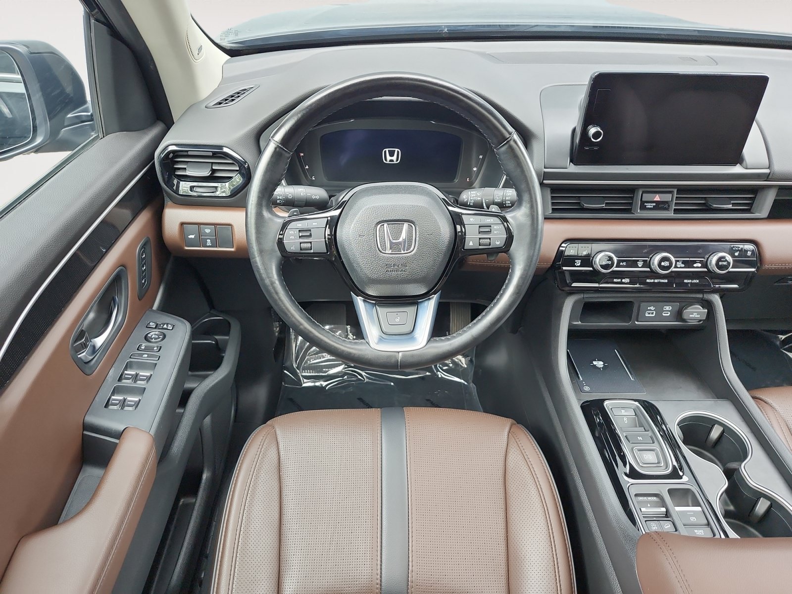 Used 2023 Honda Pilot Elite image 10