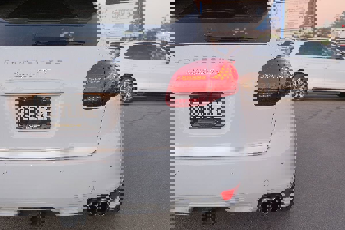 Used 2014 Porsche Cayenne GTS image 38