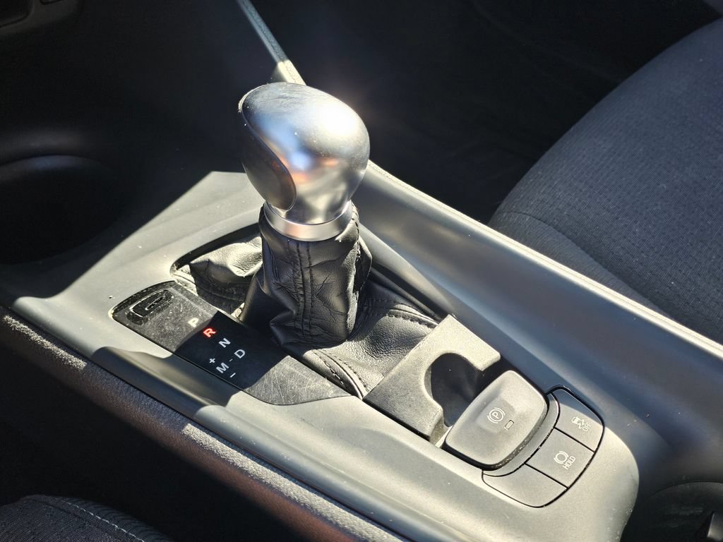 Used 2018 Toyota C-HR XLE FWD image 35