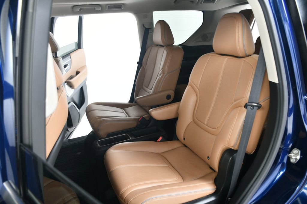 Used 2025 INFINITI QX80 Sensory image 34