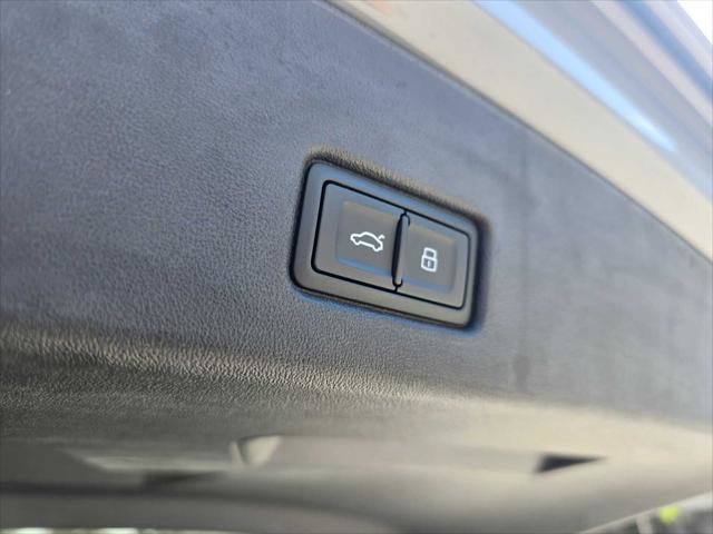 Used 2023 Audi Q4 e-tron Premium Plus w/ Premium Plus AWD/4WD image 16