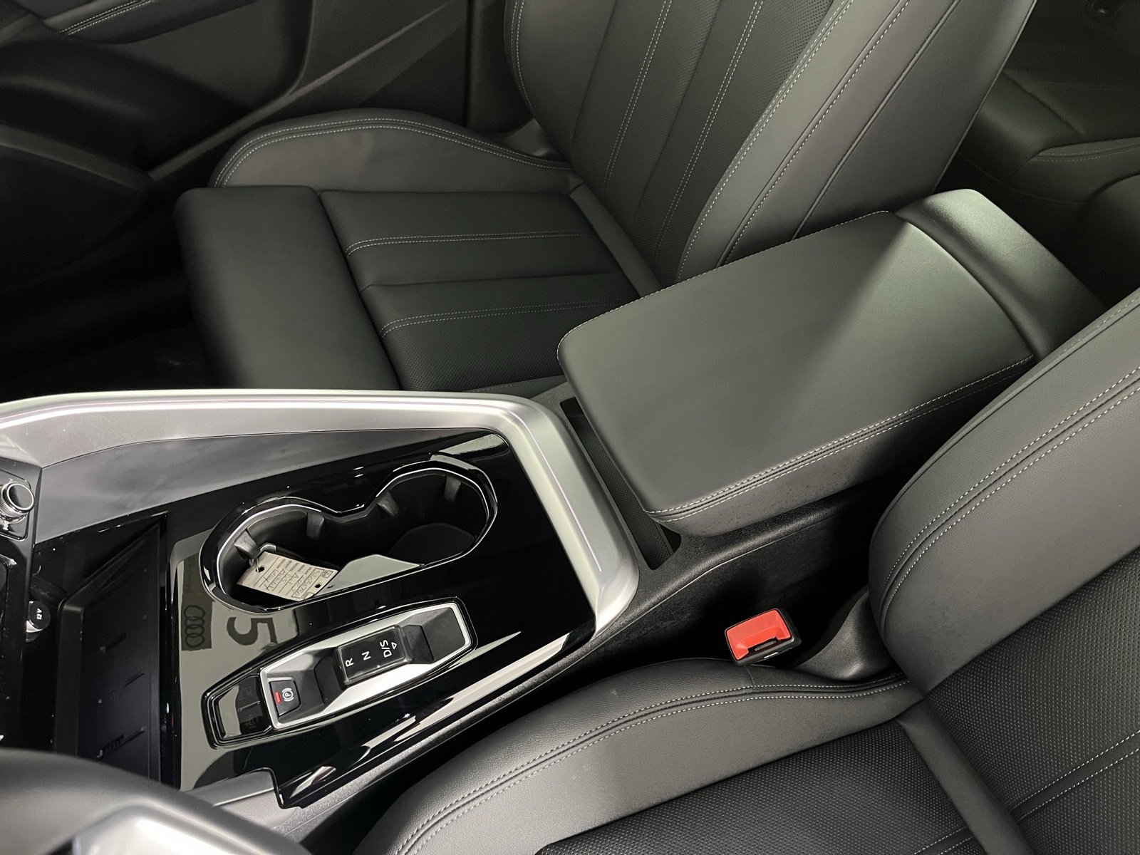 Certified 2025 Audi Q5 2.0T Premium Plus w/ Premium Plus image 15