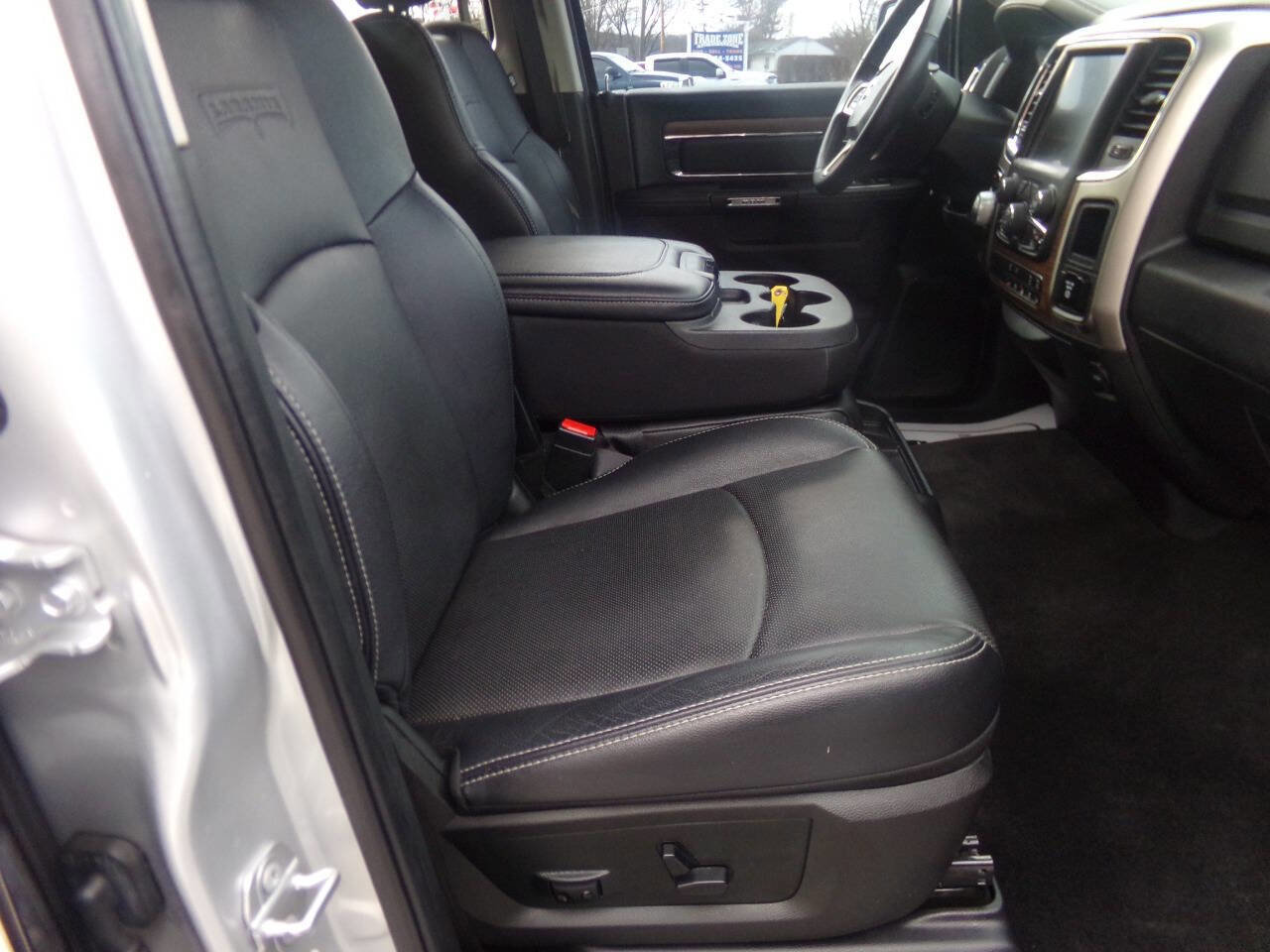 Used 2017 RAM 1500 Laramie w/ Convenience Group image 45