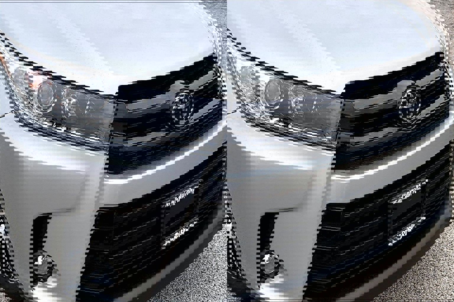 Used 2017 Toyota Highlander SE AWD/4WD image 32