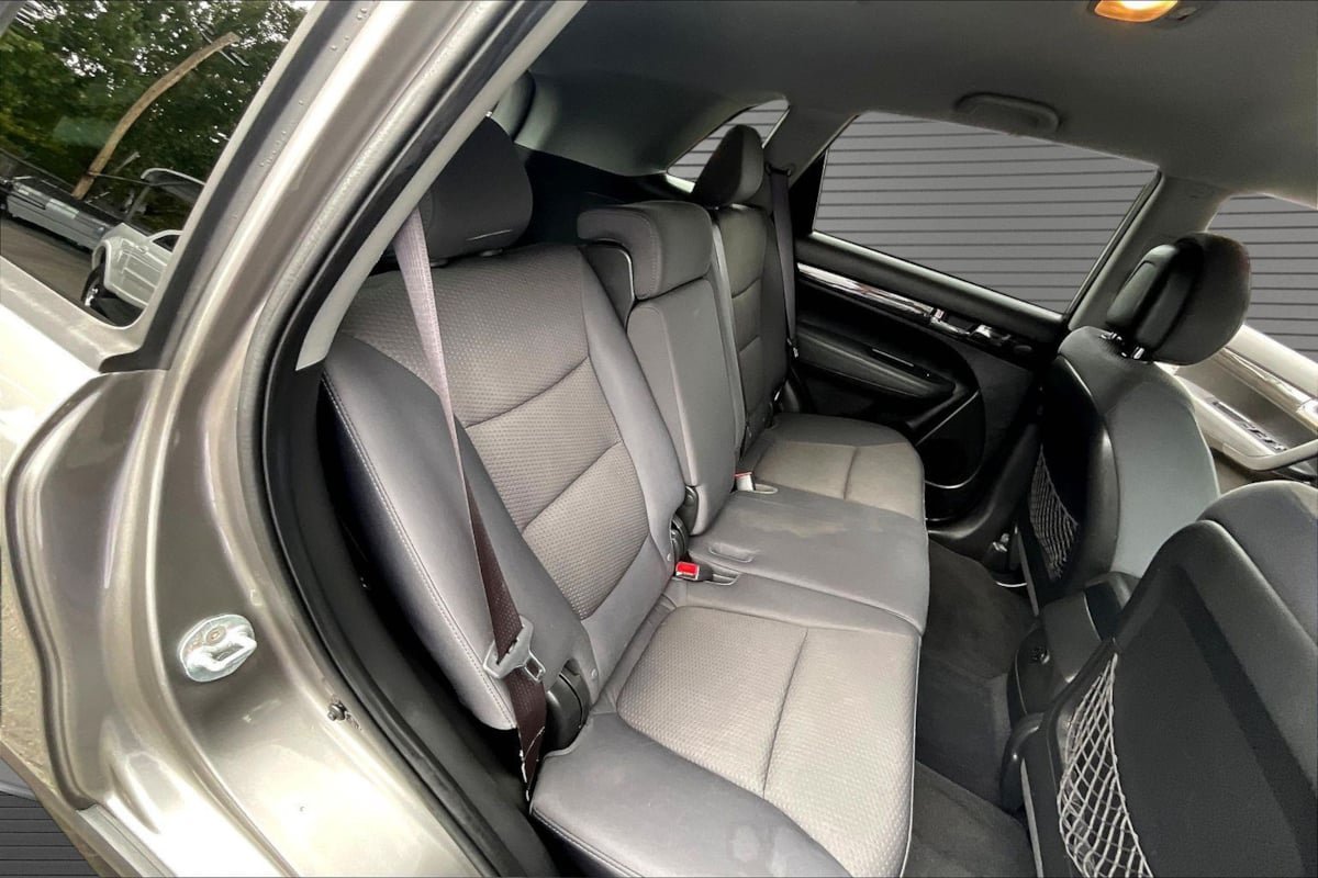 Used 2011 Kia Sorento 2WD w/ Convenience Pkg image 23