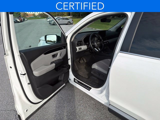 Used 2025 Honda Pilot EX-L image 5